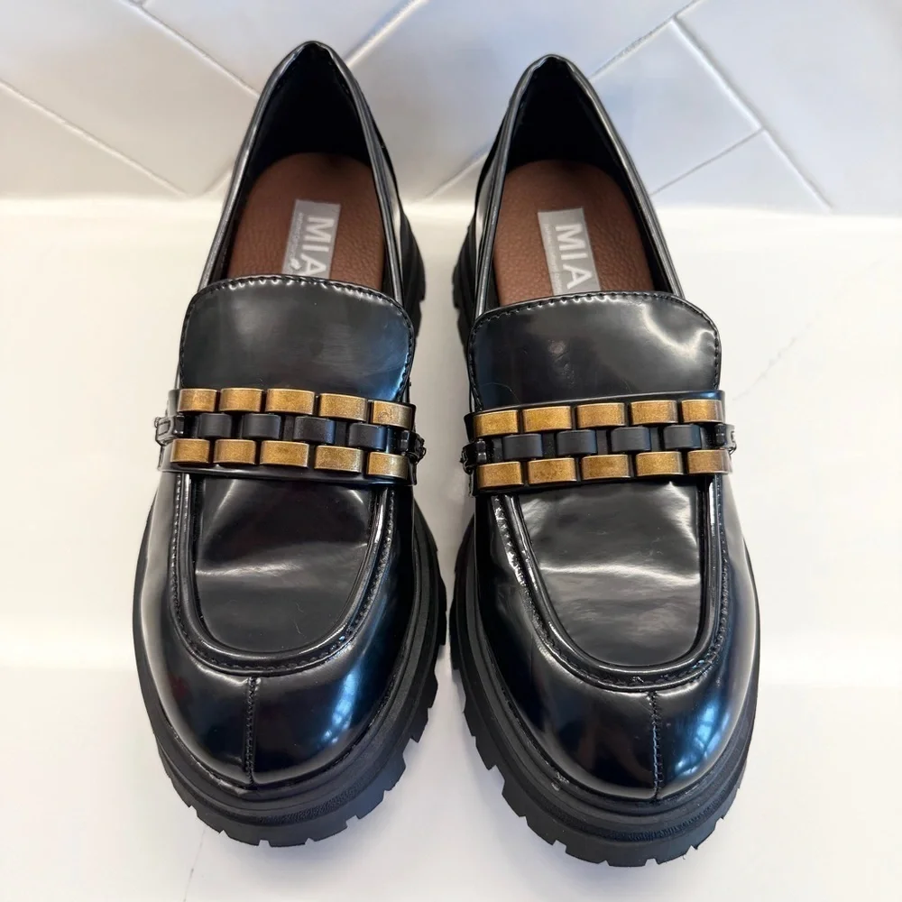 MIA Gabina Women's Black Chunky Chain Lug Loafers Size 8.5 Casual Flats Slip On